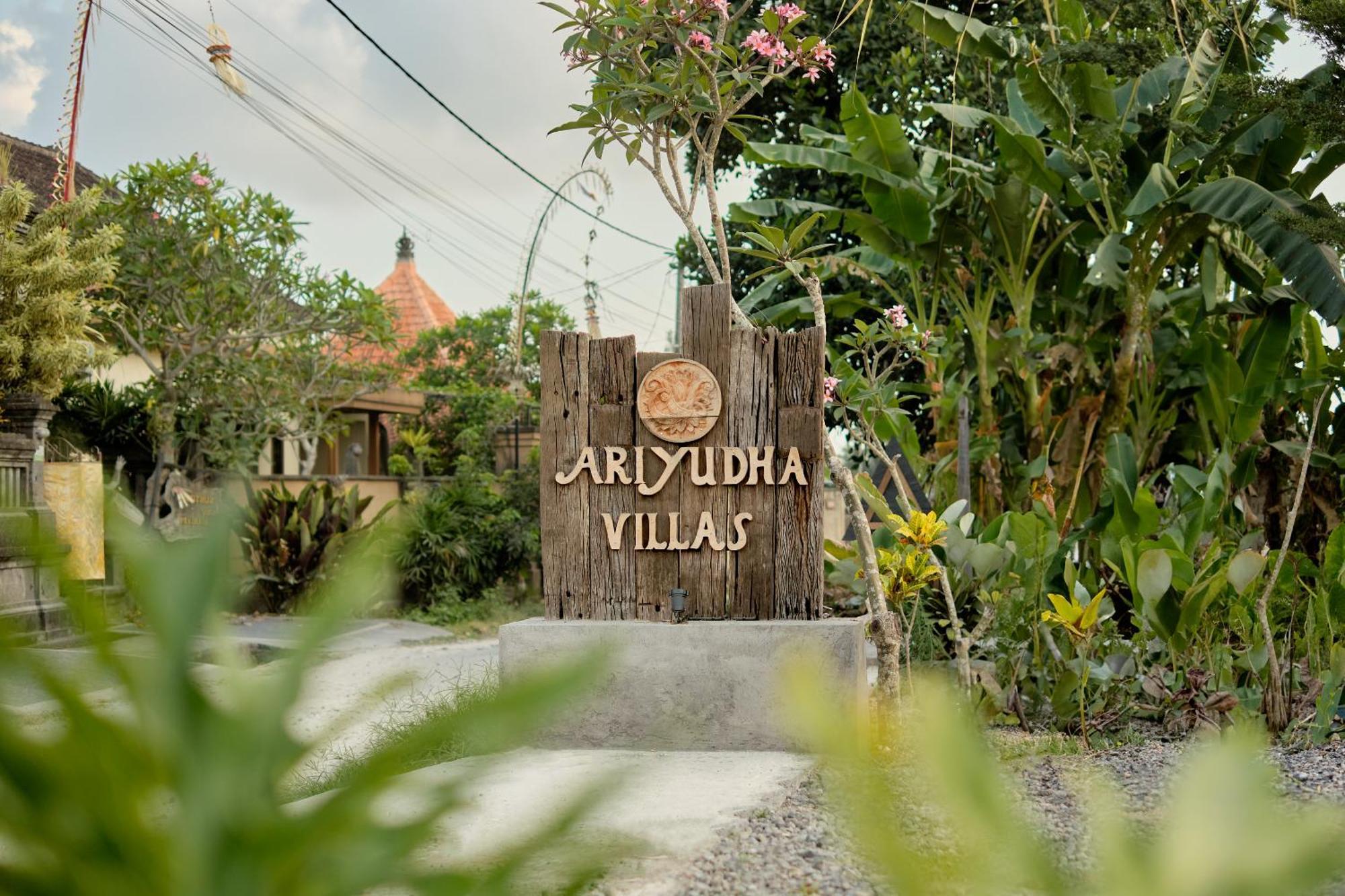 Ari Yudha Ubud Villa Exterior photo